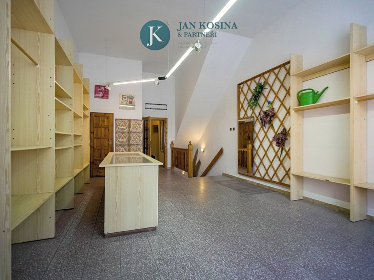 Prodej činžovního domu 180 m² - foto 6
