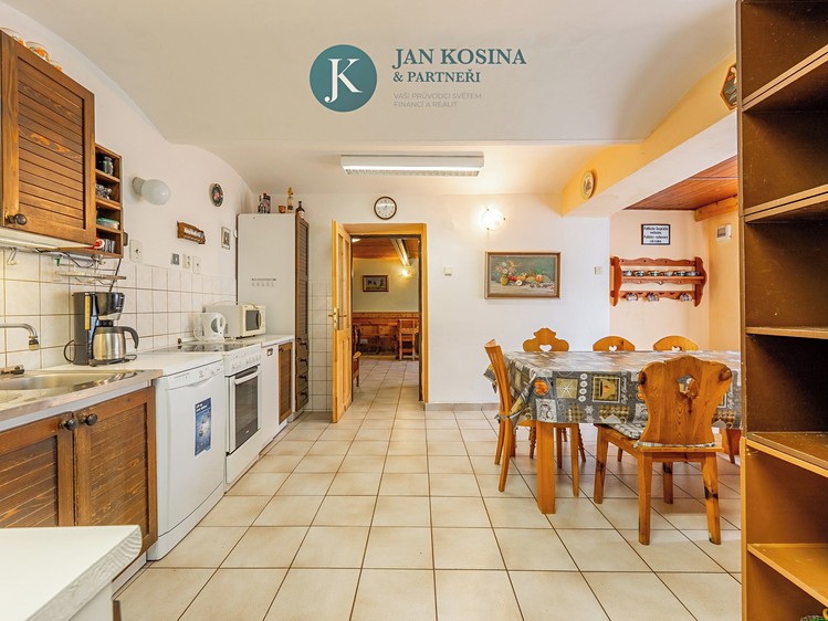 Prodej ubytovacího zařízení 260 m² - foto 8