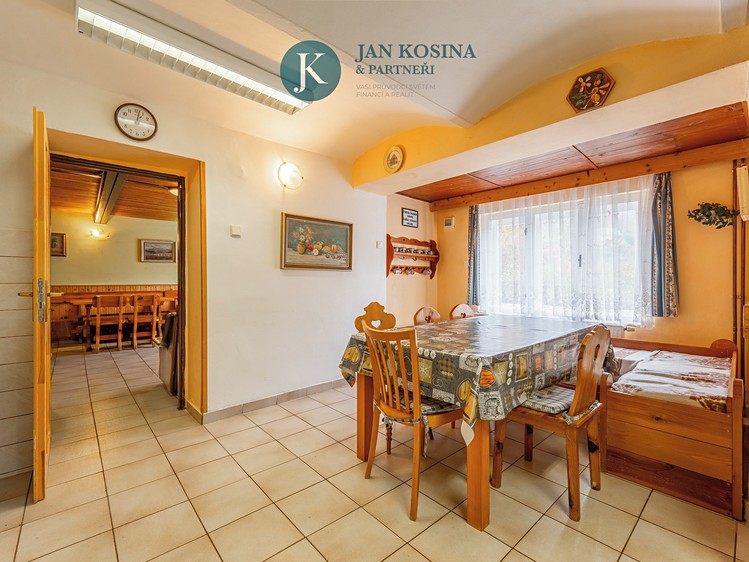 Prodej ubytovacího zařízení 260 m² - foto 6