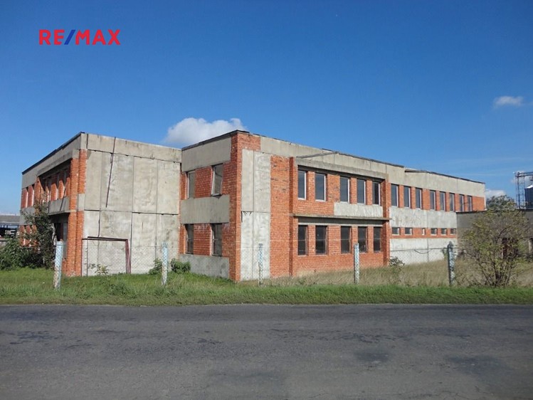 Prodej obchodního prostoru 1 600 m² - foto 4