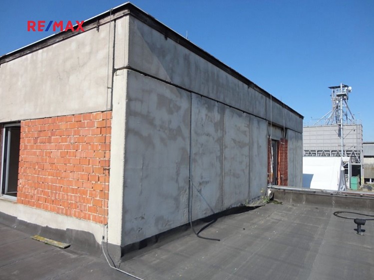 Prodej obchodního prostoru 1 600 m² - foto 7