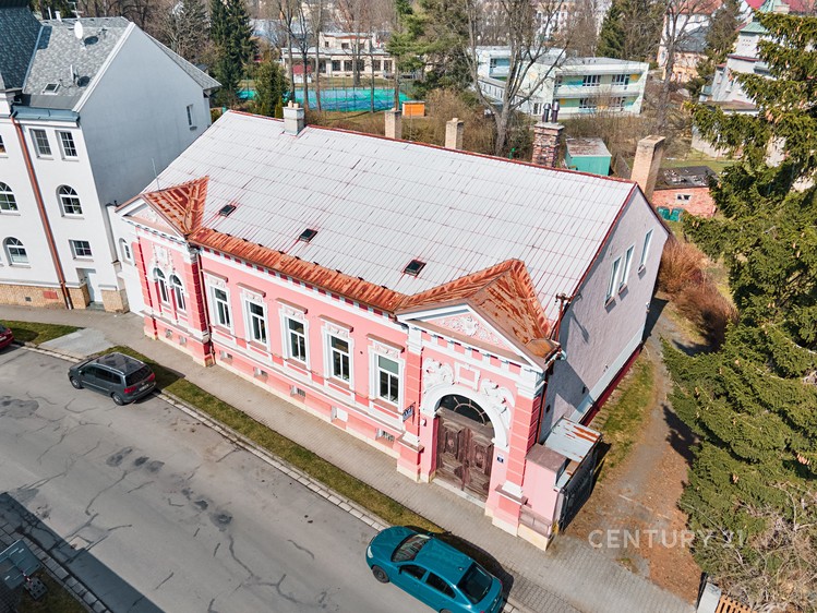 Prodej kanceláře 750 m² - foto 1
