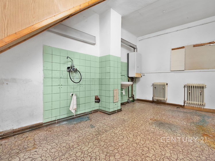 Prodej kanceláře 750 m² - foto 8