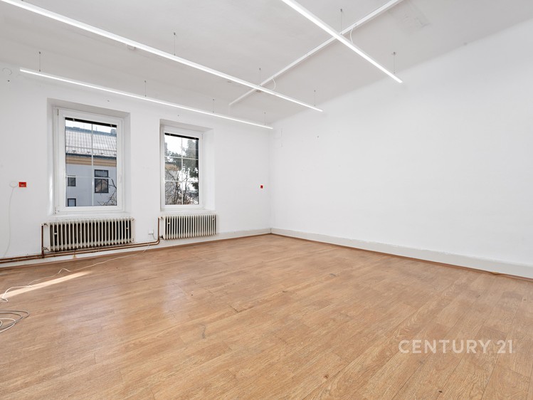Prodej kanceláře 750 m² - foto 5