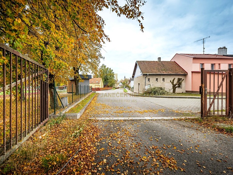 Prodej komerční nemovitosti 2 750 m² - foto 8