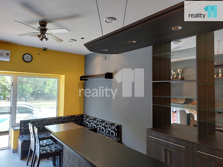 Prodej komerční nemovitosti 34 m² - foto 1