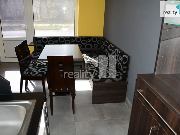 Prodej komerční nemovitosti 34 m² - foto 3