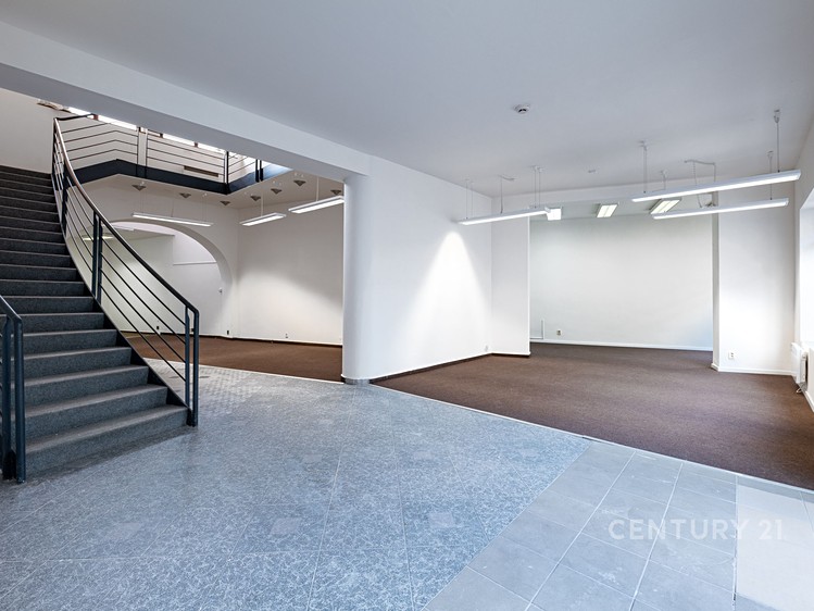 Prodej komerční nemovitosti 196 m² - foto 5