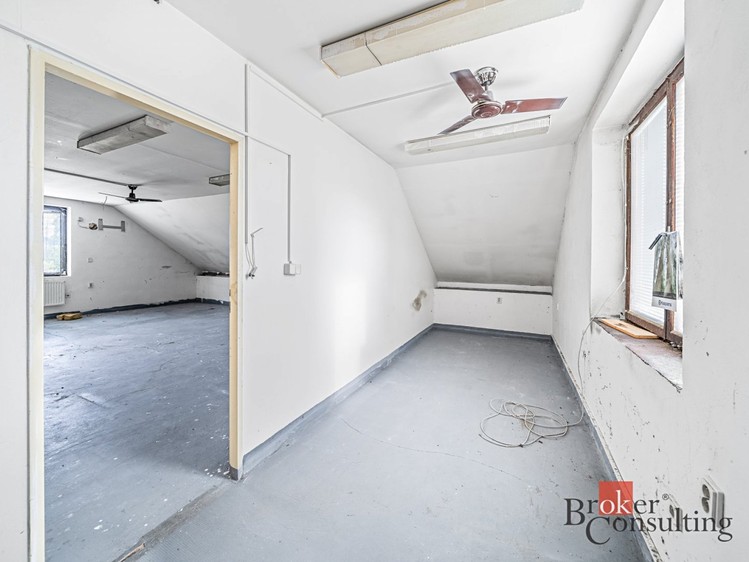 Prodej výrobní haly, prostoru 260 m² - foto 6