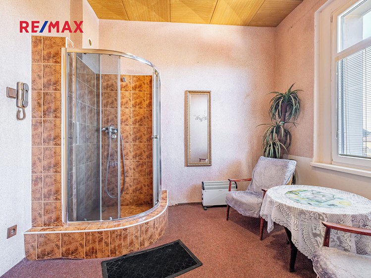 Prodej ubytovacího zařízení 236 m² - foto 2