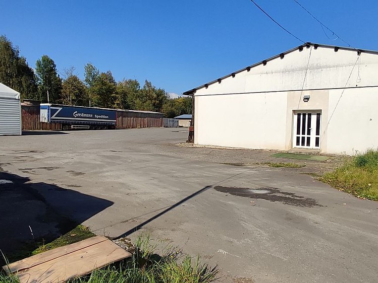 Prodej výrobní haly, prostoru 3 040 m² - foto 1