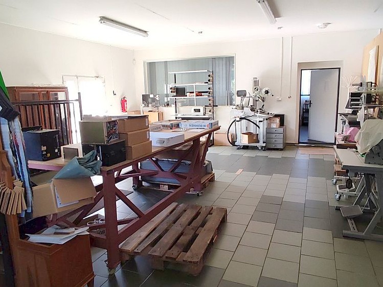 Prodej výrobní haly, prostoru 3 040 m² - foto 8