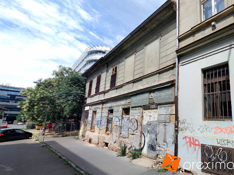 Prodej podílu 1/12 komerční nemovitosti 324 m² - foto 1