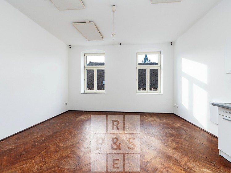 Prodej činžovního domu 560 m² - foto 2
