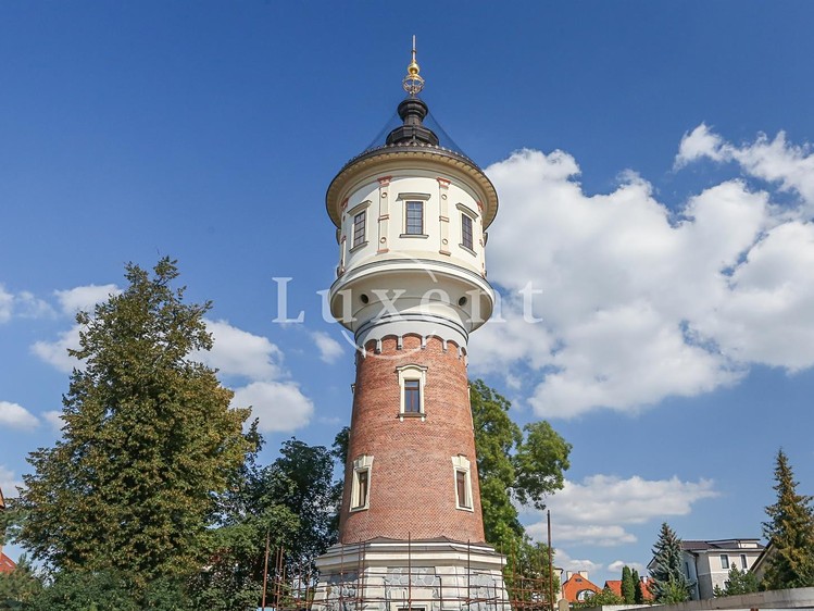 Prodej komerční nemovitosti 814 m² - foto 1
