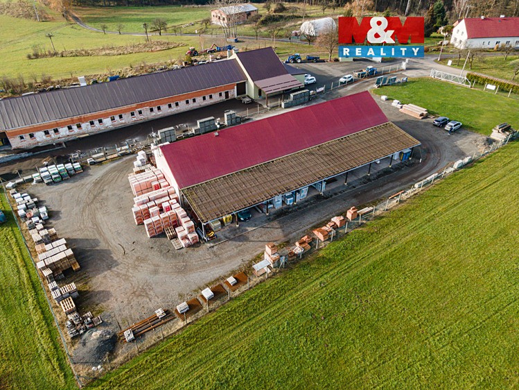 Prodej obchodního prostoru 900 m² - foto 1