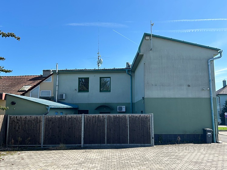 Prodej komerční nemovitosti 251 m² - foto 4