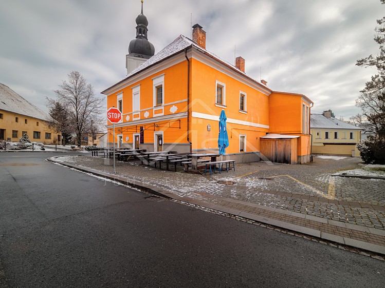 Prodej komerční nemovitosti 718 m² - foto 3