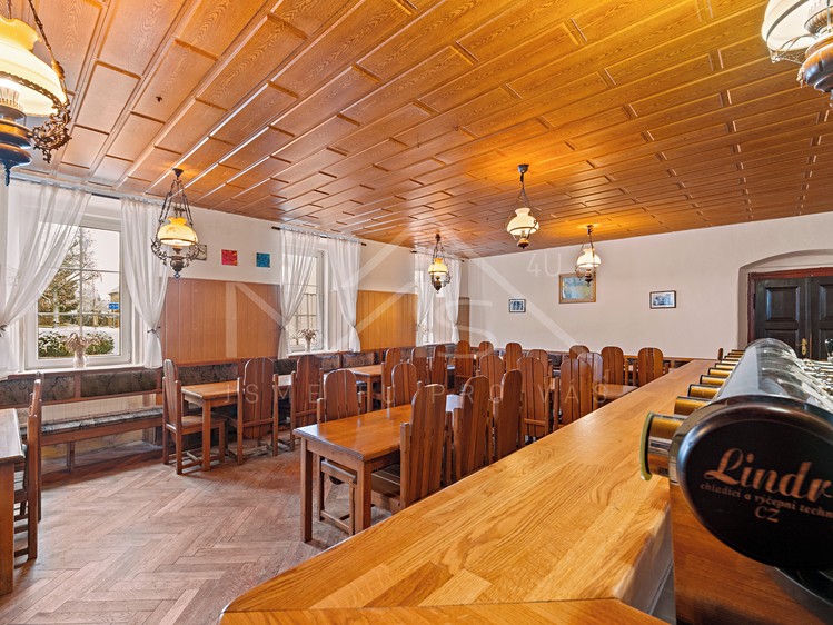 Prodej komerční nemovitosti 718 m² - foto 8