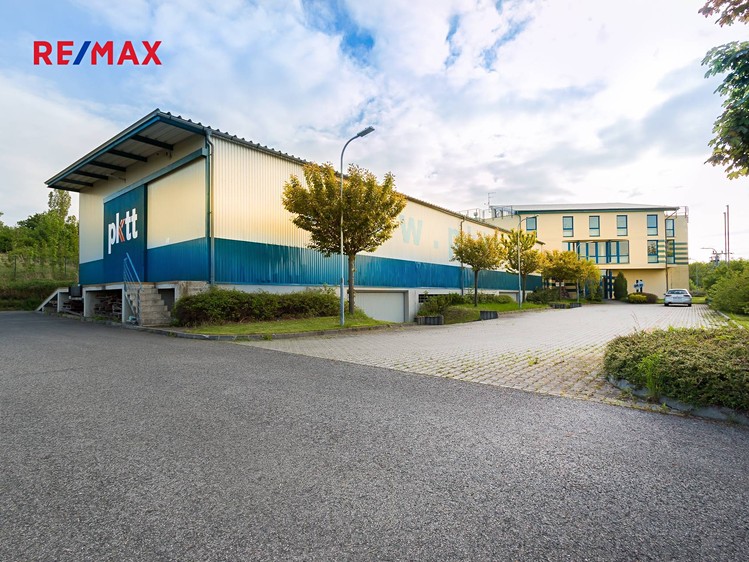 Prodej skladového prostoru 2 325 m² - foto 1