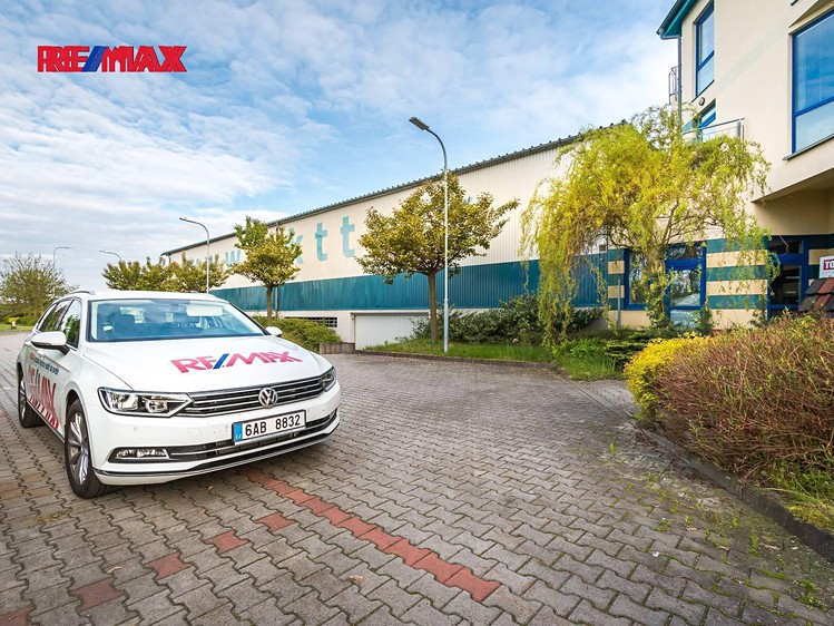 Prodej kanceláře 2 325 m² - foto 5