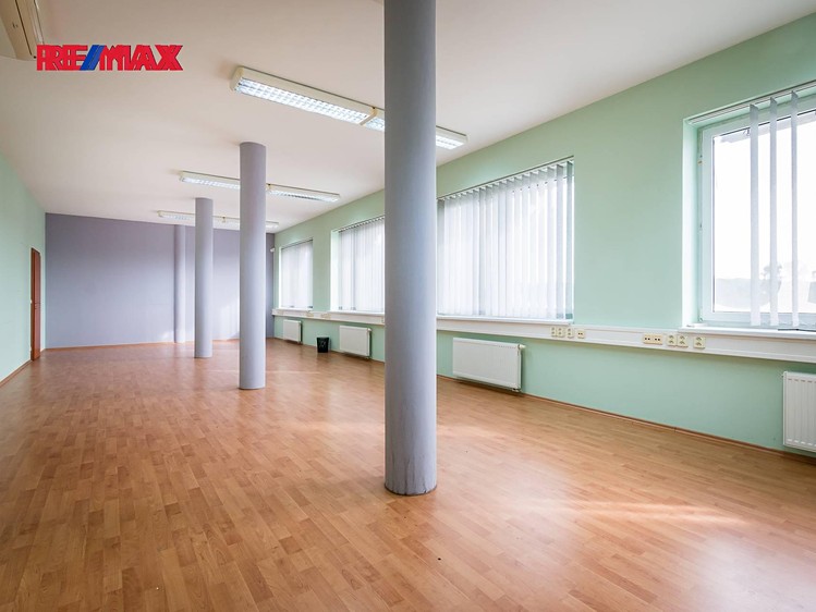 Prodej výrobní haly, prostoru 2 325 m² - foto 7