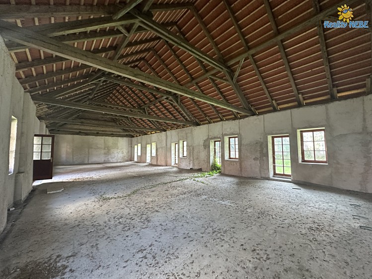 Prodej zemědělského objektu 1 150 m² - foto 4
