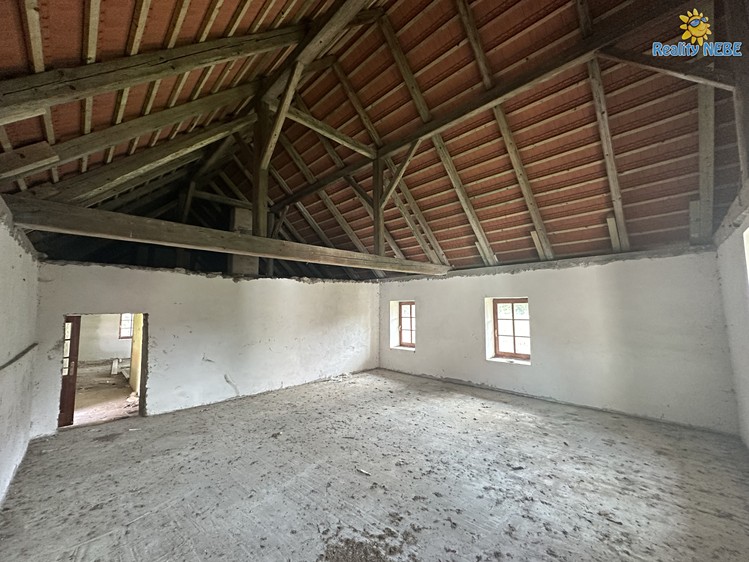 Prodej zemědělského objektu 1 150 m² - foto 7