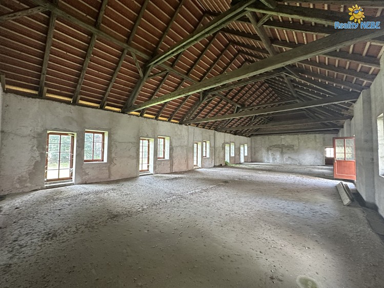 Prodej zemědělského objektu 1 150 m² - foto 5