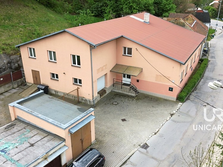 Prodej kanceláře 834 m² - foto 2