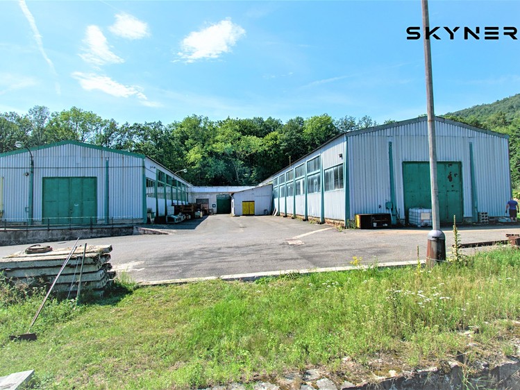 Prodej výrobní haly, prostoru 1 500 m² - foto 2