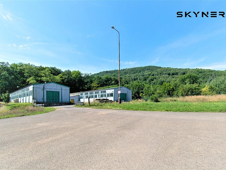 Prodej výrobní haly, prostoru 1 500 m² - foto 3
