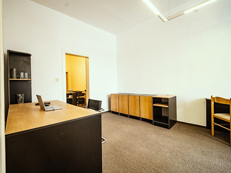 Prodej kanceláře 86 m² - foto 8