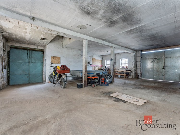 Prodej zemědělského objektu 1 850 m² - foto 7