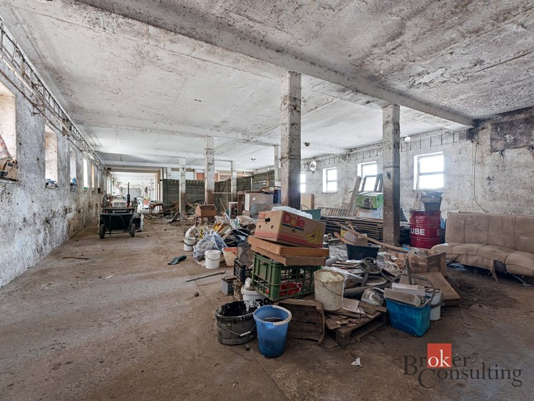 Prodej zemědělského objektu 1 850 m² - foto 8