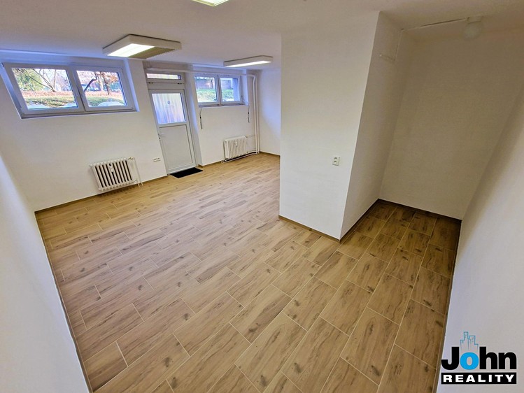 Prodej obchodního prostoru 34 m² - foto 6
