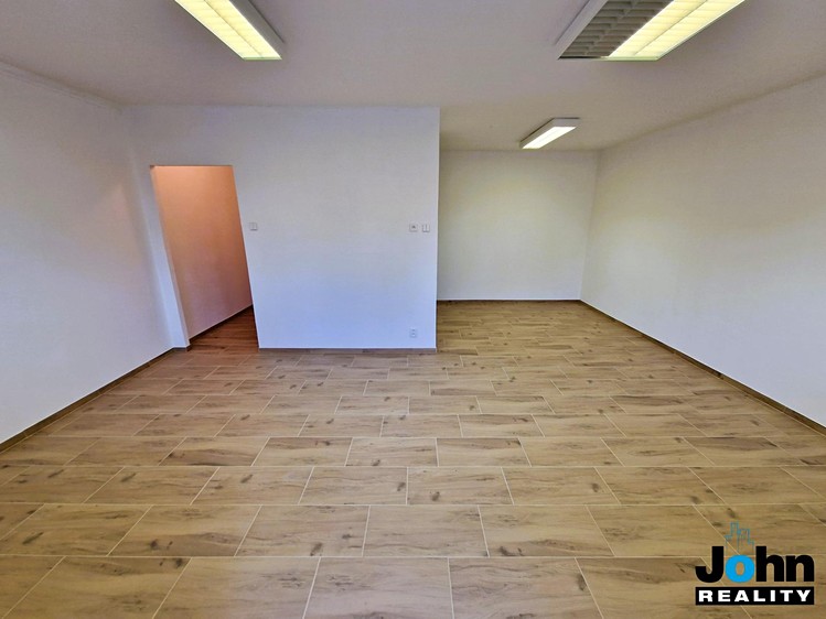 Prodej obchodního prostoru 34 m² - foto 7