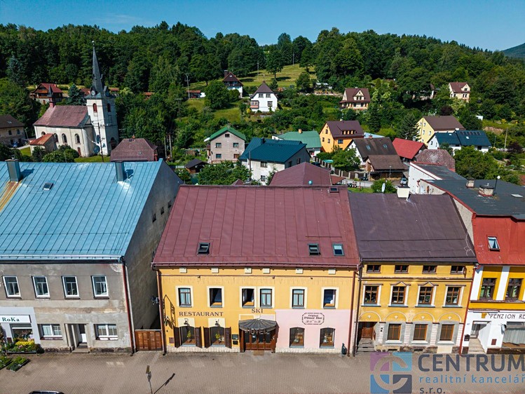 Prodej ubytovacího zařízení 1 050 m² - foto 2