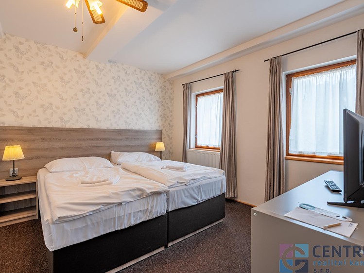 Prodej ubytovacího zařízení 1 050 m² - foto 7