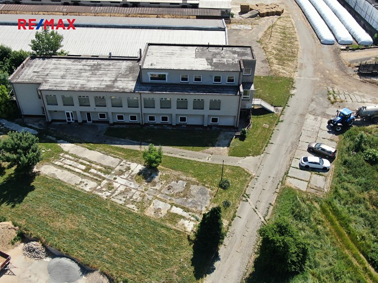 Prodej výrobní haly, prostoru 1 500 m² - foto 6