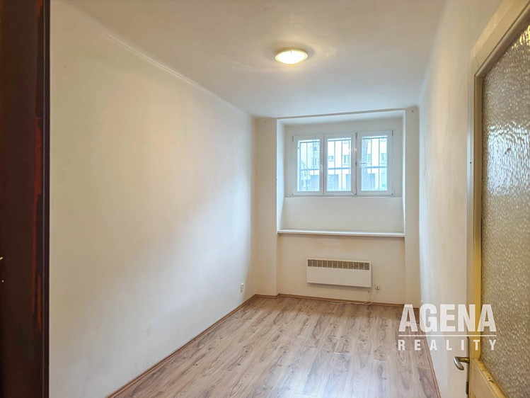 Prodej komerční nemovitosti 43 m² - foto 3