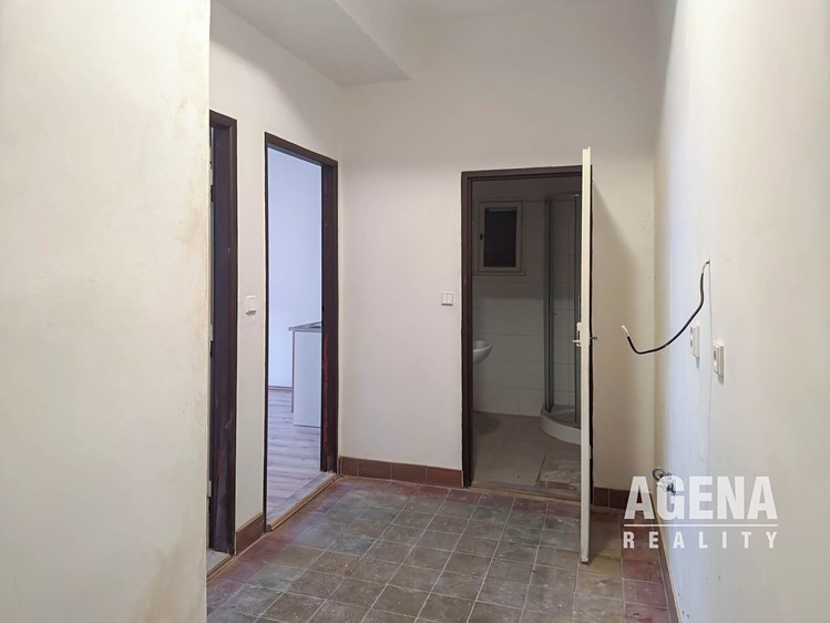 Prodej komerční nemovitosti 43 m² - foto 2