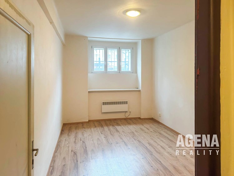 Prodej komerční nemovitosti 43 m² - foto 4