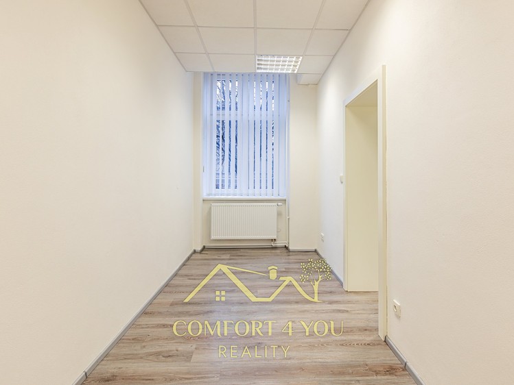 Prodej kanceláře 83 m² - foto 8