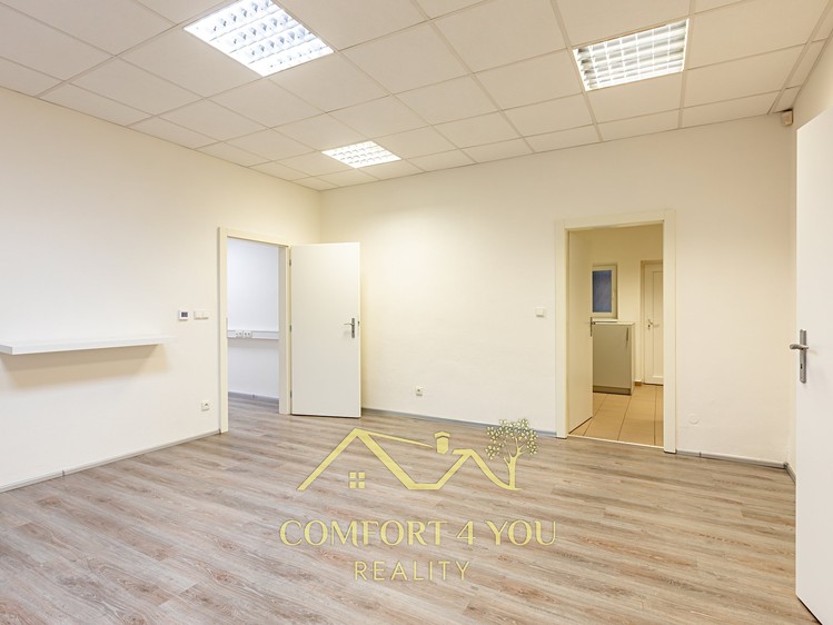Prodej kanceláře 83 m² - foto 5