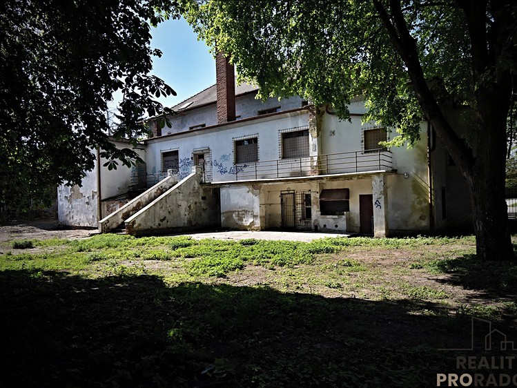 Prodej komerční nemovitosti 1 000 m² - foto 3