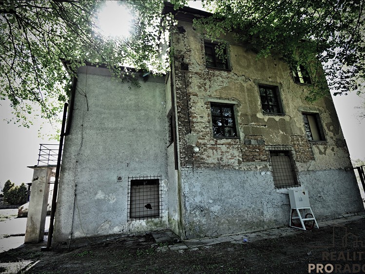 Prodej komerční nemovitosti 1 000 m² - foto 4