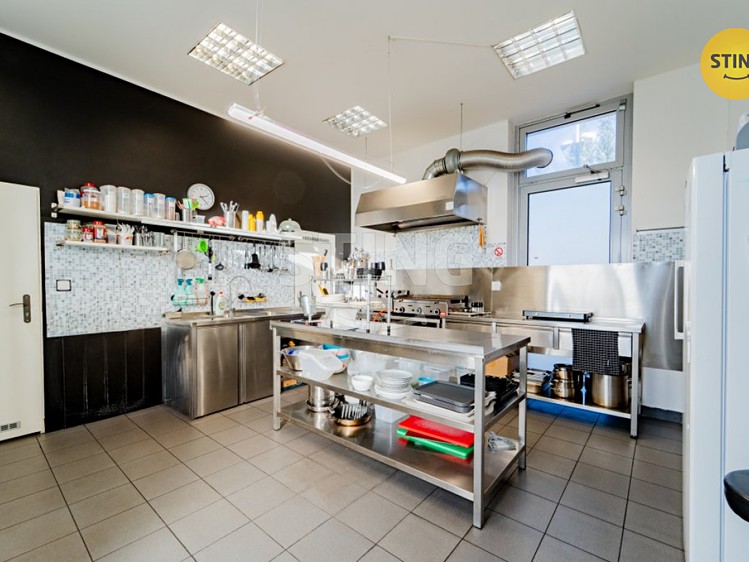 Prodej komerční nemovitosti 80 m² - foto 4