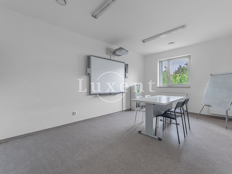 Prodej komerční nemovitosti 310 m² - foto 7