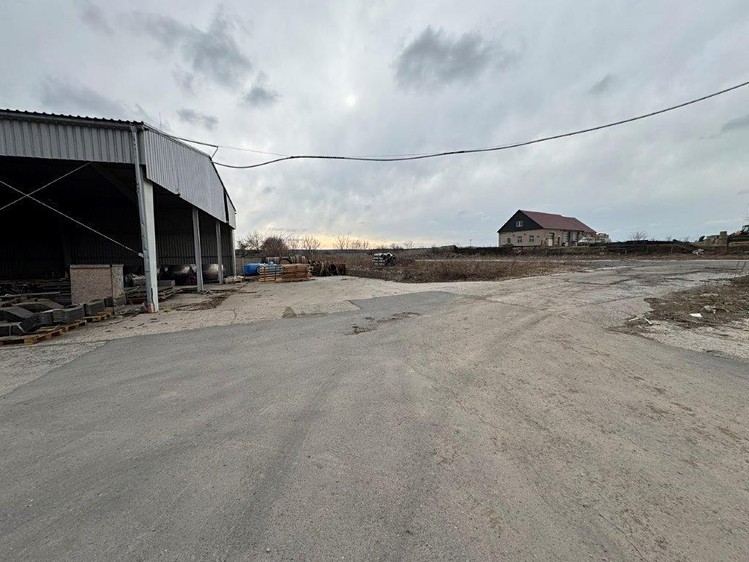 Dražba výrobní haly, prostoru 4 782 m² - foto 4